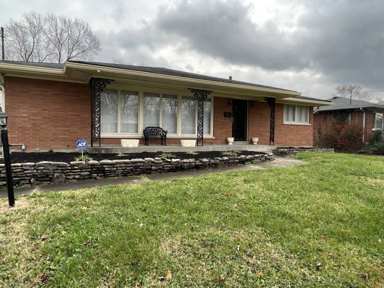 Vacation home with yard & patio in Kent, IN