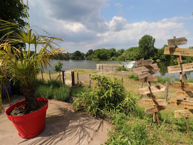 Historic lock house by the Saône, pets allowed — photo 2