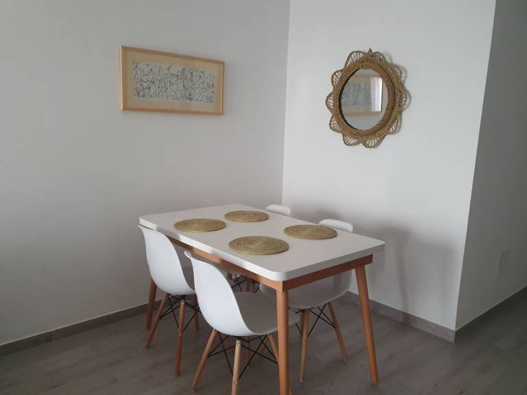 Apartment with pool — photo 4