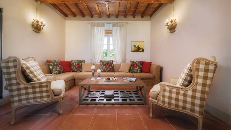 Villa with grill, yard & private pool | Perfect for remote work — photo 3