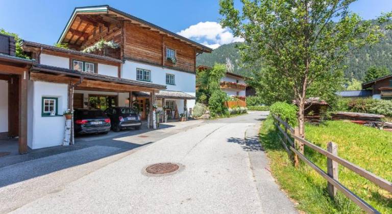 Rental apartment with 2 rooms for 4 persons in Saalfelden am Steinernen Meer