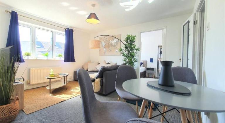 Thesiger Court Apartments - Free Private Parking - by Property Promise — photo 3