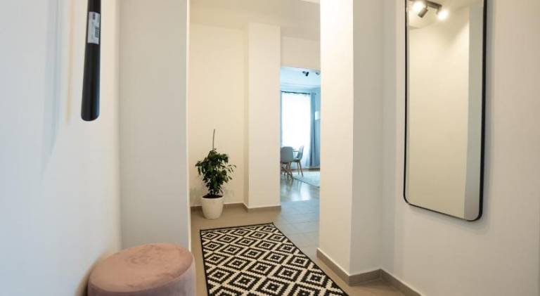 Apartment | Near Hundertwasserhaus — photo 4