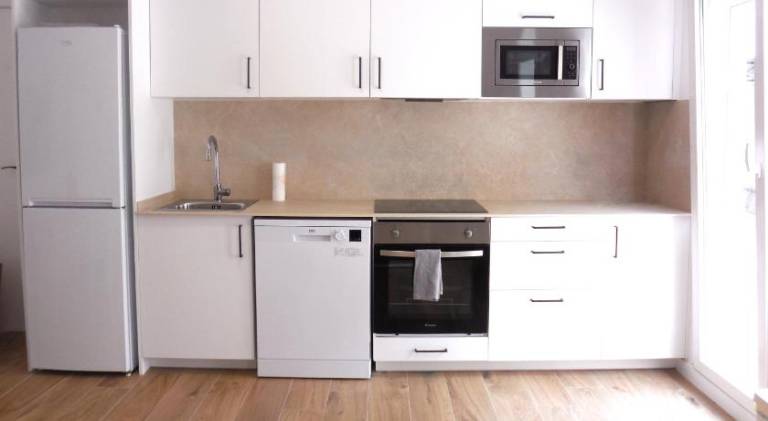 Apartment with patio | Pets allowed — photo 4