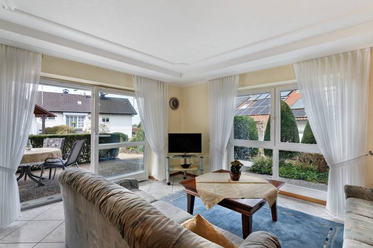 Landhaus Apartment with Private Terrace, Shared Garden and Wi-Fi — photo 2