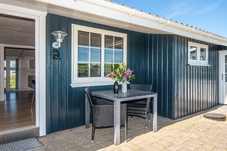 Ferienhaus mit Hund inSøndervig  f&uuml;r max. 4 Personen