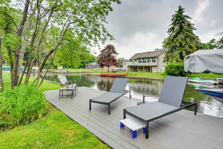 House  Wixom