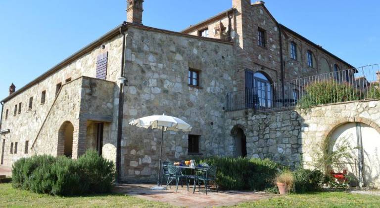 House with pool, garden & terrace | Pets allowed — photo 2