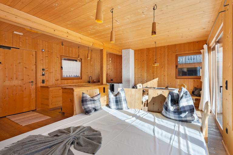 Child-friendly chalet with sauna, grill & fast internet | Garden view | Dogs allowed — photo 4