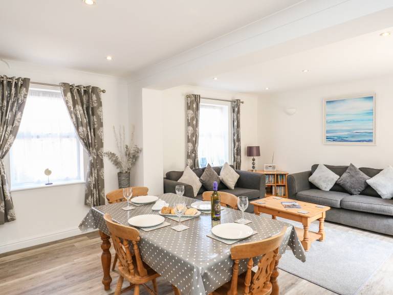Child-friendly lovely cottage with terrace & garden | Beach view | Pets are welcome — photo 4