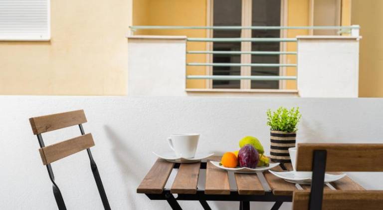 Rental apartment with terrace | Next to the beach | Good for workation | Pets allowed — photo 4