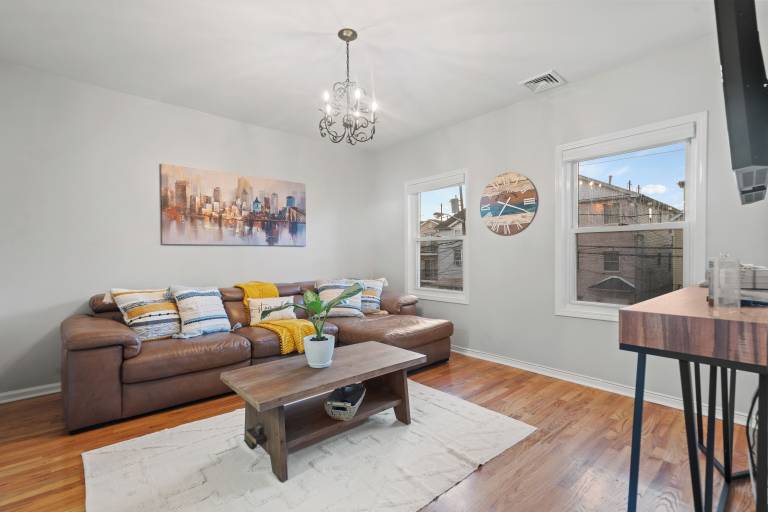Apartment Newark