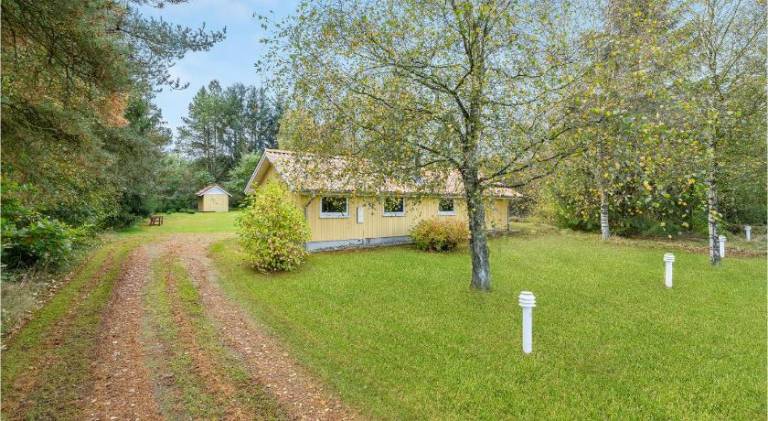 House with 4 rooms for 6 persons in Herning