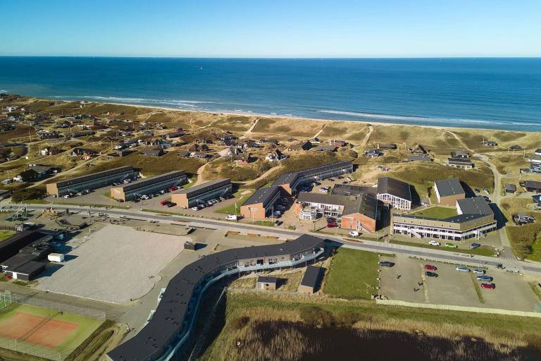 Rental apartment with patio & pool | Beach nearby | Dogs allowed — photo 2