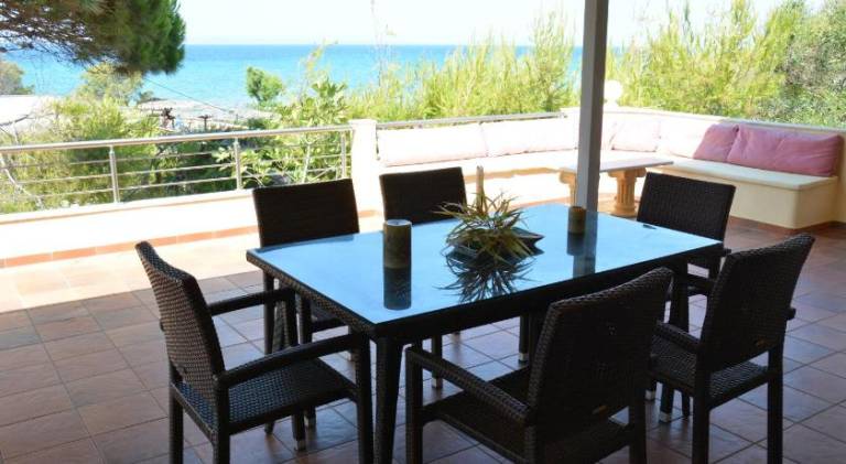 Villa with yard, barbeque & terrace in Zakynthos
