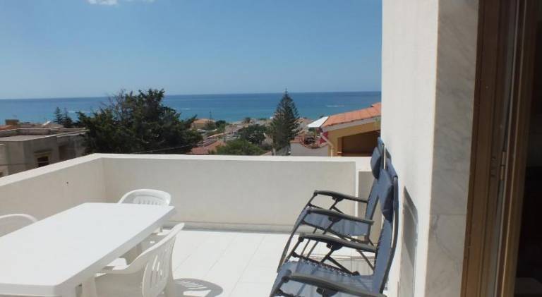 Villa with terrace, garden & BBQ — photo 3