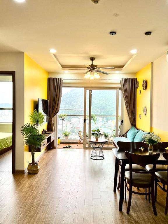 Pleasant rental apartment with yard, pool & jacuzzi | Water view | Suitable for remote work | Dogs allowed — photo 2