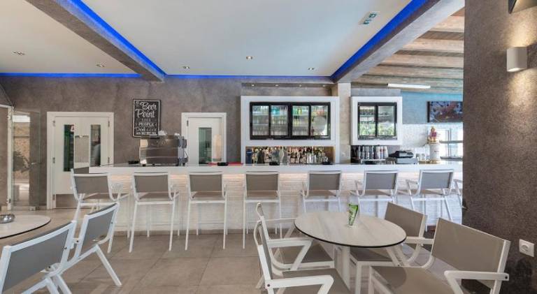 Nice serviced apartment with barbecue, terrace & pool | Next to the beach | Pet-friendly — photo 2