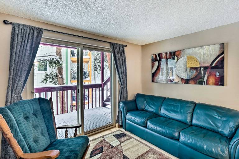 Free Ski Shuttle: Mtn Escape in Breckenridge! — photo 2