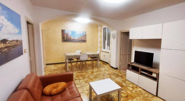 Apartment with 2 rooms for 4 persons in Genoa