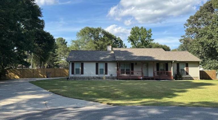 House | Pet-friendly in Stockbridge, GA