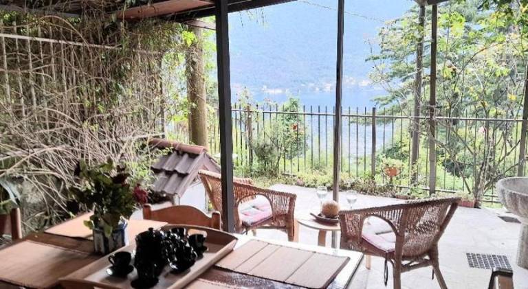 House with patio | Pets allowed — photo 4