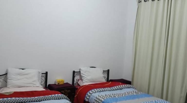 Rental apartment with yard — photo 2
