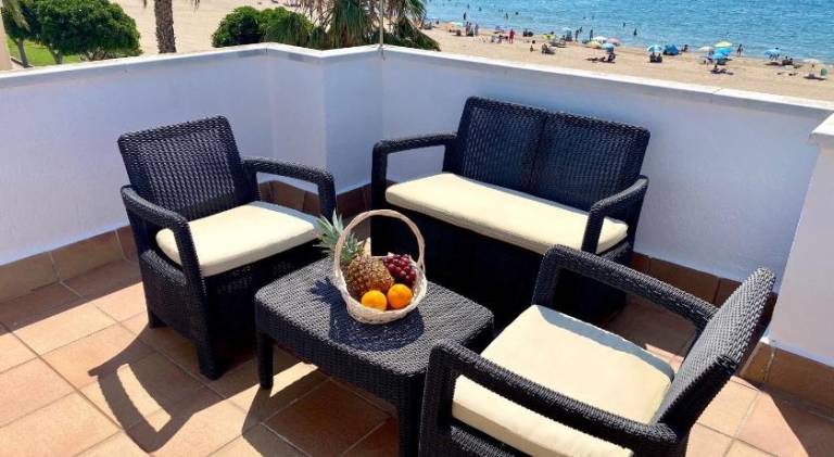 Fully equipped house with BBQ, garden & terrace | Close to the beach | Suitable for remote work | Pet-friendly in Cambrils