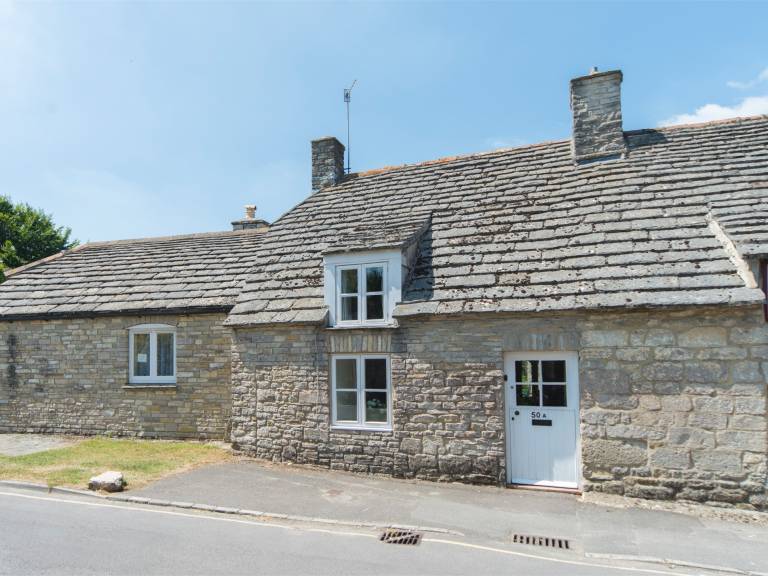 Cottage  Corfe Castle