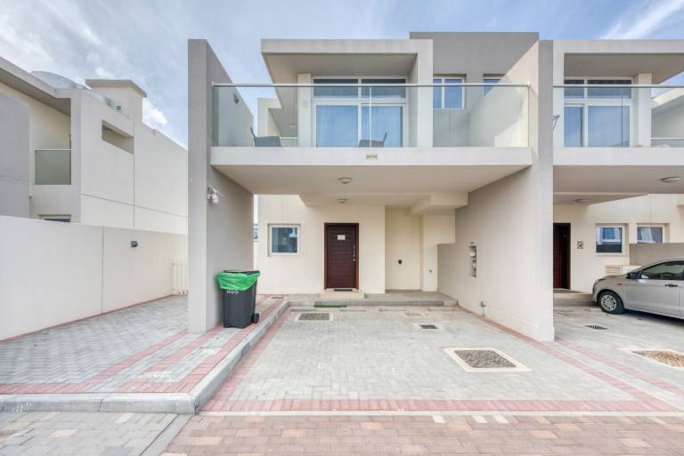 House AKOYA