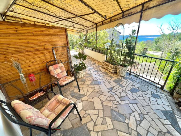 Holiday apartment with grill in Crikvenica