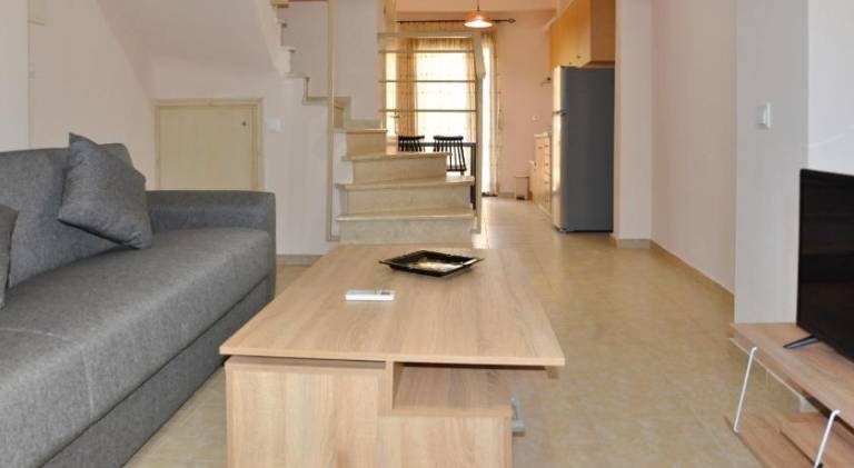 House with terrace & barbecue — photo 2