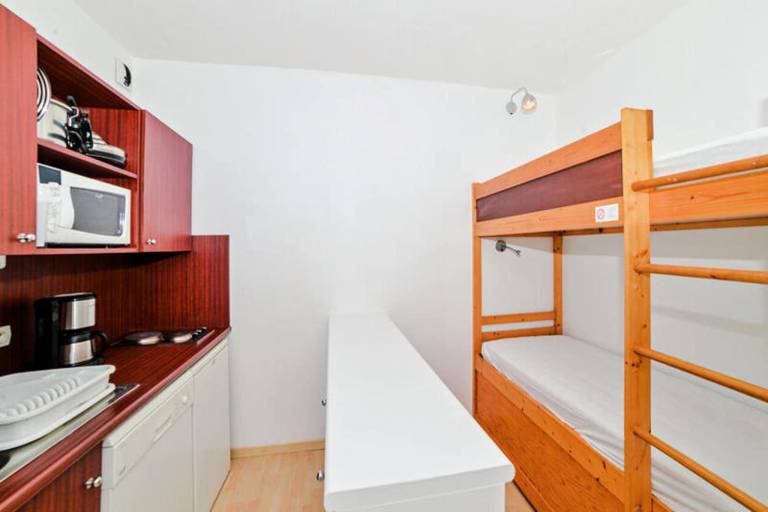 Pleasant holiday apartment with barbecue & terrace | Next to the beach | Pets are welcome — photo 5