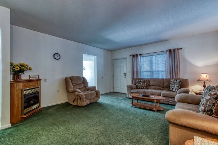 Family-oriented condo with pool | Dogs allowed — photo 5