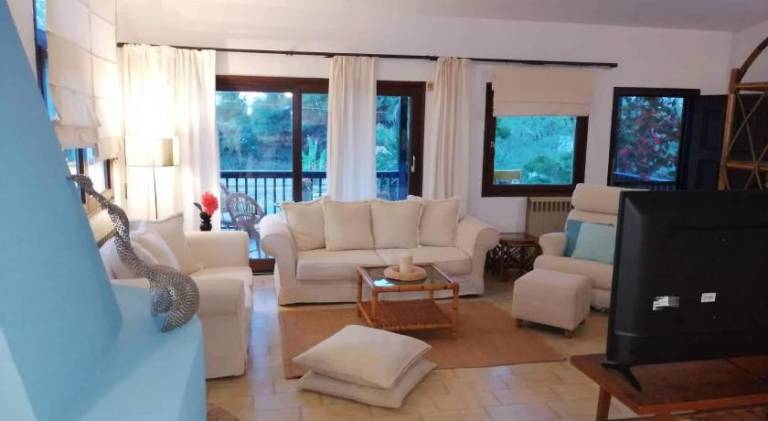 Fully equipped villa with patio, barbecue & garden | Next to the beach | Suitable for remote work | Pets allowed — photo 2