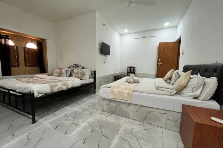 Explore Hostel Life Jaisalmer