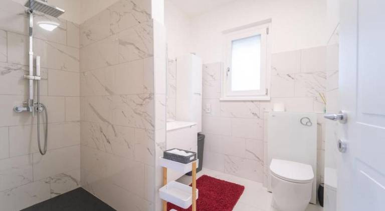 Apartment with 1 room for 4 persons — photo 2