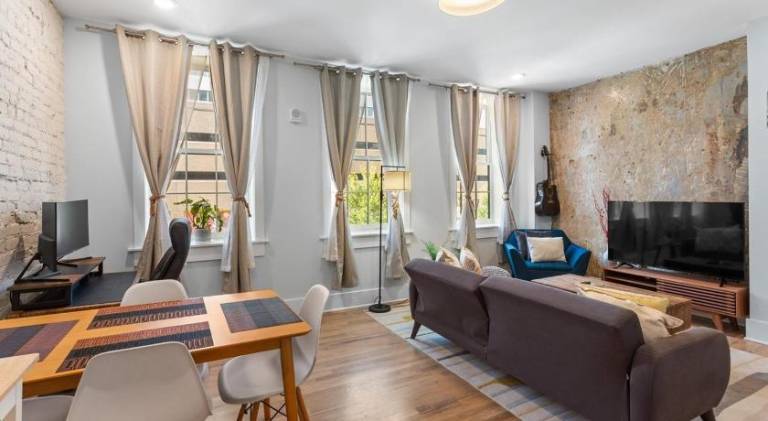 Apartment | Pet-friendly — photo 2