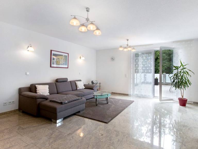 Ferienwohnung in Lörrach für max. 4 Personen Ferienwohnung in Lörrach für max. 4 Personen