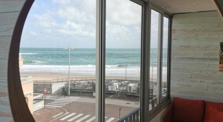 Holiday apartment with patio | Close to the beach | Dogs allowed — photo 3
