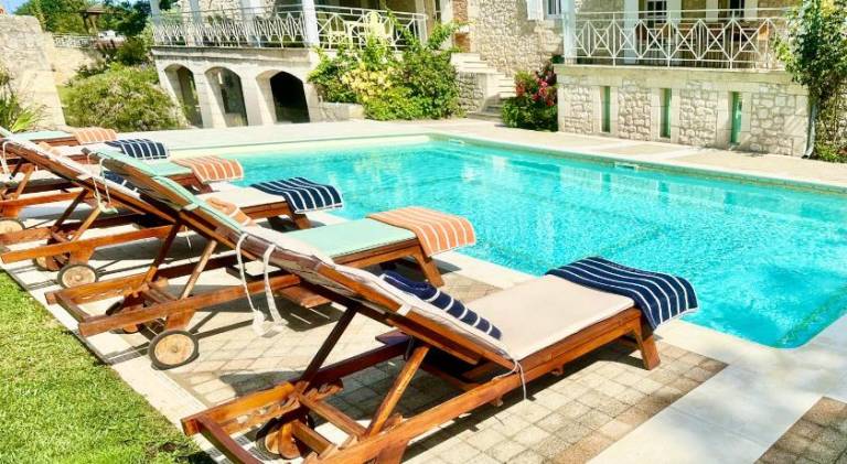Chateau de Lafont Suites in Libourne