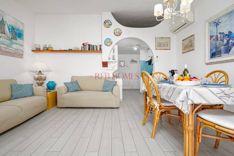 Rental apartment with garden, pool & patio | Sea view — photo 3