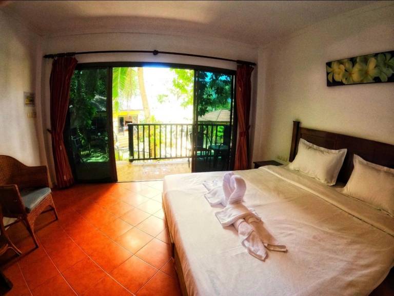 House with pool, yard & grill | Suitable for remote work | Pets are welcome — photo 2