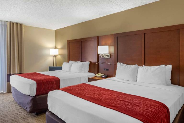 Comfort Inn & Suites Rochelle - DeKalb in Rochelle, IL