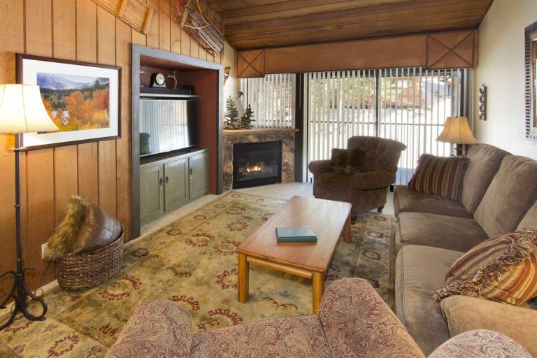 Condo with private pool in Mammoth Lakes, CA
