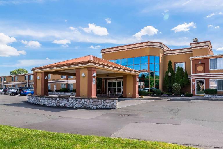 Quality Inn & Suites Albany Airport in Latham, NY