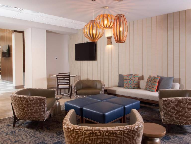 Embassy Suites by Hilton Minneapolis Bloomington Edina — photo 5