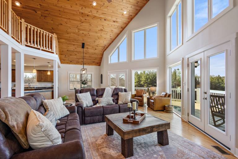 House Galini - Upscale, Outdoorsy Home with Great Amenities — photo 4