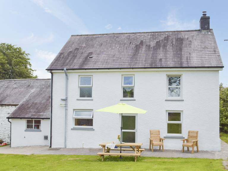 Cottage Llanegwad