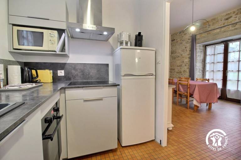 Gite with yard & patio — photo 3